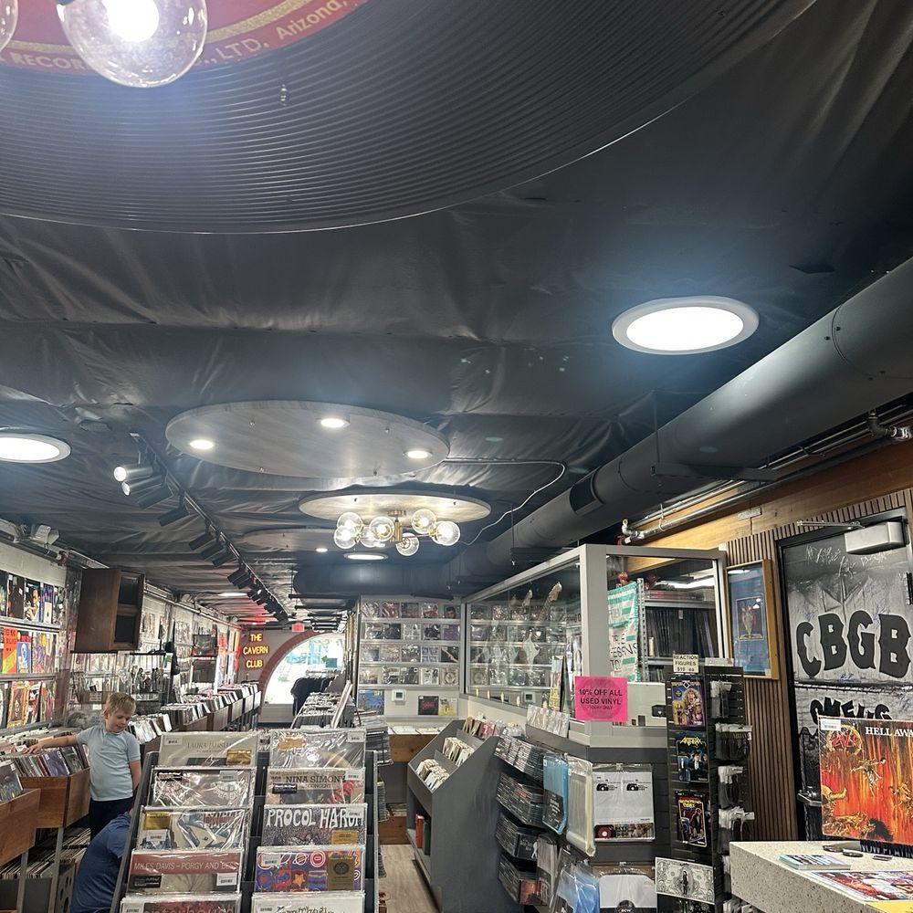Vinyl Record Dude - Inside - Vinyl Records Near Me - Scottsdale, Arizona Vinyl Record Dude - Inside - Vinyl Records Near Me - Scottsdale, Arizona