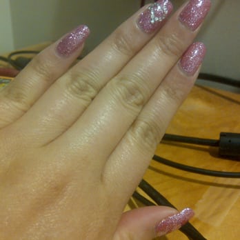 Salon Jewel - Pink shellac polish with pink glitter and heart jewel design - Nail Salons Near Me - Davis, California