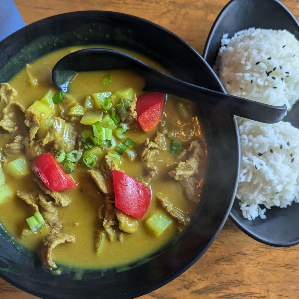 Bao Bao House - Curry Beef Rice- - Chinese Near Me - Eugene, Oregon Bao Bao House - Curry Beef Rice- - Chinese Near Me - Eugene, Oregon