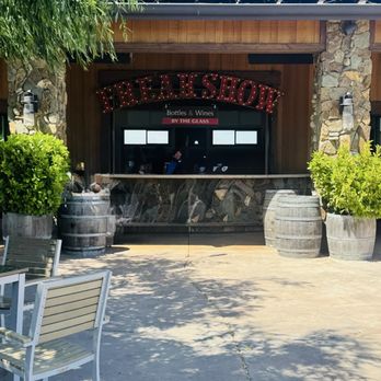 Michael David Winery - Wine Tasting Room Near Me - Lodi, California