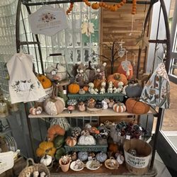 Botanica Gift Shop & Greenhouse