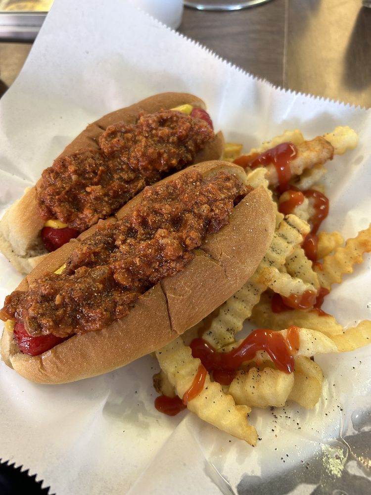 Food from Linda's Place at the Rebel
