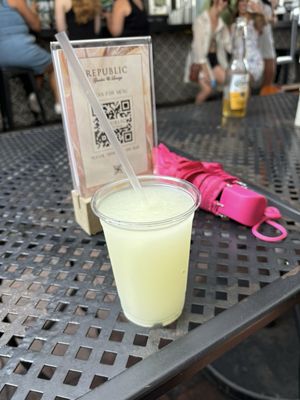 Republic Garden & Lounge by null