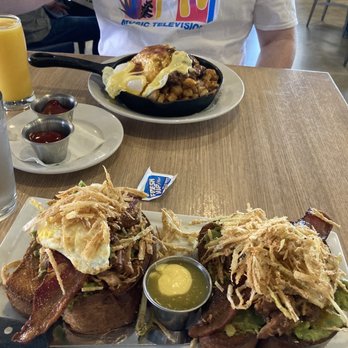 Hash Kitchen - Avocado toast and short ribs breakfast - Breakfast & Brunch Near Me - Chandler, Arizona