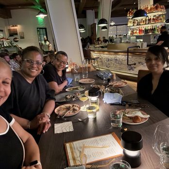 Cordelia Fishbar - Cousins and sister enjoying good food and service - Seafood Near Me - Washington, DC, District of Columbia