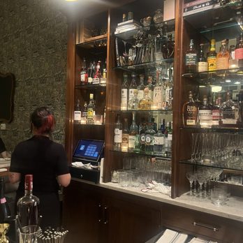 Ilo Bistro - High end bar. - French Near Me - Norfolk, Virginia