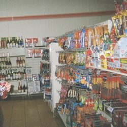 7-Eleven - Savory snack aisle