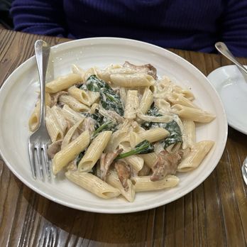 Cacio - Penne - Italian Near Me - Sacramento, California Cacio - Penne - Italian Near Me - Sacramento, California