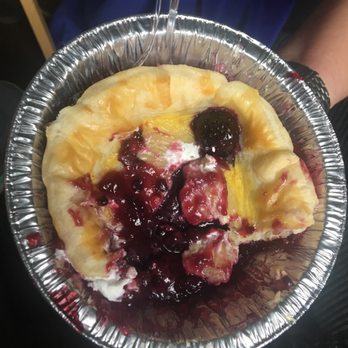 Black Bear Diner - Berry pie - Diners Near Me - Rancho Cucamonga, California