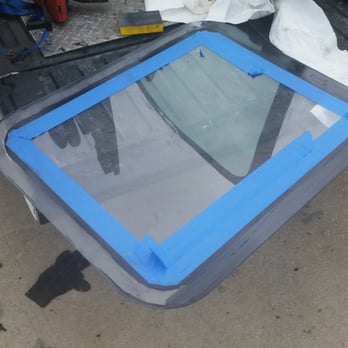 Chapman Glass - We offer custom plexiglass back glasses for most big trucks!  Call today if you are tired of yours breaking! - Windshield Installation & Repair Near Me - Spring, Texas
