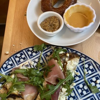 Bleu Door Bakery - Pretzel and beer cheese and the prosciutto and pear flatbread - Bakeries Near Me - Vancouver, Washington