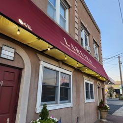 Lareira Restaurant - Outside
