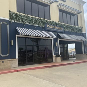 Petite Suzette - Front - French Near Me - Montgomery, Texas
