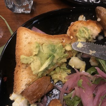 de Fuego - avacado toast - Latin American Near Me - Clackamas, Oregon
