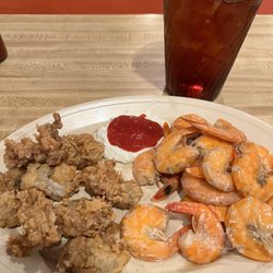 Harbor - Boiled shrimp and oysters