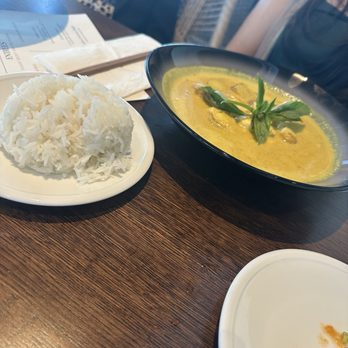 Brodard - A Curry dish - Vietnamese Near Me - Long Beach, California Brodard - A Curry dish - Vietnamese Near Me - Long Beach, California