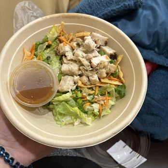 Tropical Smoothie Cafe - Juice Bars & Smoothies Near Me - Foxborough, Massachusetts
