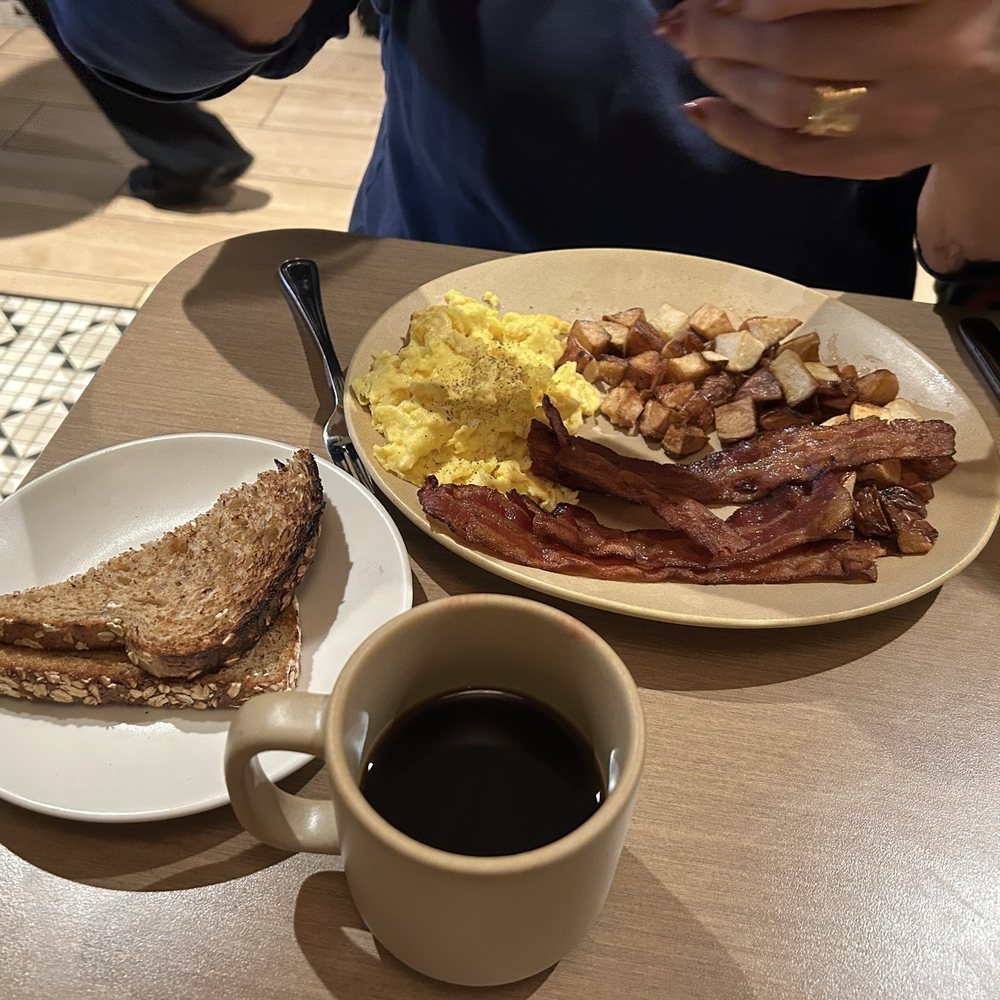 Birdie's - Breakfast & Brunch Near Me - Valparaiso, Indiana