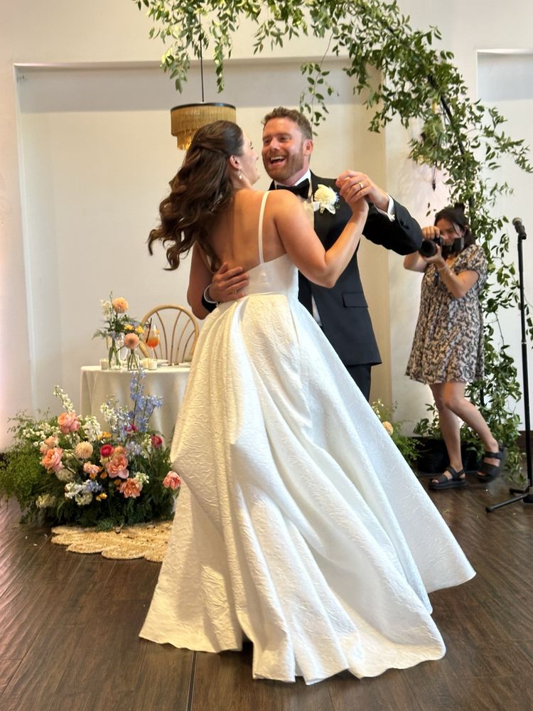 Pure Essence Beauty Collective Logo