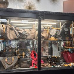 Designer Exchange - Louis Vuitton's