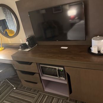 Hampton Inn Kingsport - TV, Microwave, and Work Area - Hotels Near Me - Kingsport, Tennessee Hampton Inn Kingsport - TV, Microwave, and Work Area - Hotels Near Me - Kingsport, Tennessee