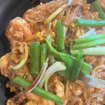 Monora Thai - Cerritos - Pad Thai - Thai Near Me - Cerritos, California