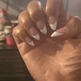 The original French tip nails that were not straight