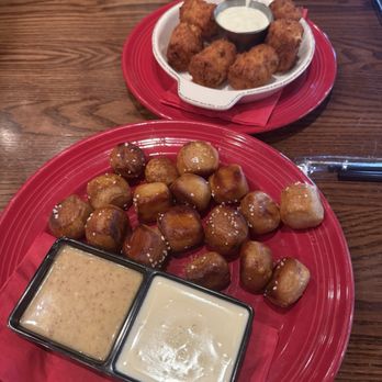 Red Heat Tavern - Gluten Free Pretzels gluten free Gluten Free Jumbo Tater Tots - American Near Me - South Windsor, Connecticut