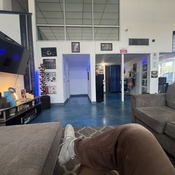 MOTEC Auto Care - Nice waiting area! - Auto Repair Near Me - San Diego, California MOTEC Auto Care - Nice waiting area! - Auto Repair Near Me - San Diego, California