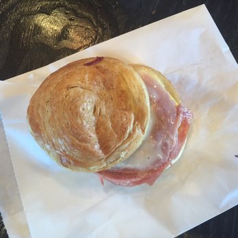 Starbucks - Can't believe he served me this. Watched put in bag. "You guys aren't much on presentation." You can have this back. - Coffee & Tea Near Me - Dallas, Texas Starbucks - Can't believe he served me this. Watched put in bag. "You guys aren't much on presentation." You can have this back. - Coffee & Tea Near Me - Dallas, Texas