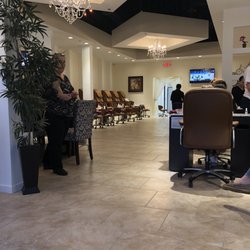Noire The Nail Bar