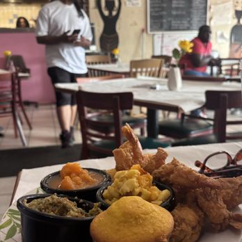 Aunny's - Seafood platter - Southern Near Me - Georgetown, South Carolina