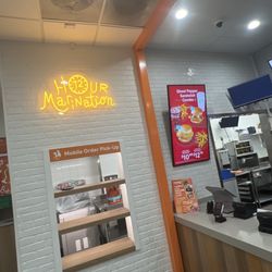 Popeyes Louisiana Kitchen - Cleanest restaurant