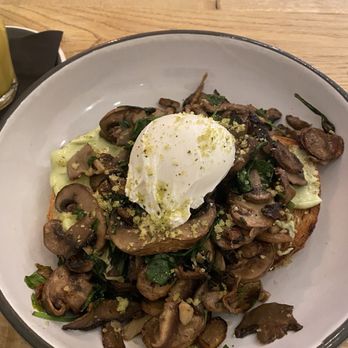 Hole In The Wall - FiDi - Breakfast & Brunch Near Me - New York, New York