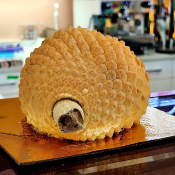 Daan Go Cake Lab - Gold Thorn Cake (Durian - nope! Very pungent! Hard pass for me!) - Desserts Near Me - Richmond, British Columbia Daan Go Cake Lab - Gold Thorn Cake (Durian - nope! Very pungent! Hard pass for me!) - Desserts Near Me - Richmond, British Columbia