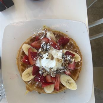 Awake - Strawberry Banana Walnut Waffle - Breakfast & Brunch Near Me - Dallas, Texas