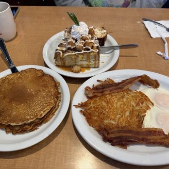 Loaded Cafe - Pancakes, caramel churro Caramel Churro Stuffed French Toast, eggs, bacon, hashbrowns - American Near Me - Placentia, California