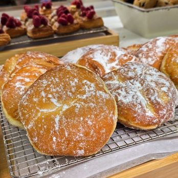 Paris Baguette - King Cream Donut - Bakeries Near Me - Vancouver, British Columbia Paris Baguette - King Cream Donut - Bakeries Near Me - Vancouver, British Columbia
