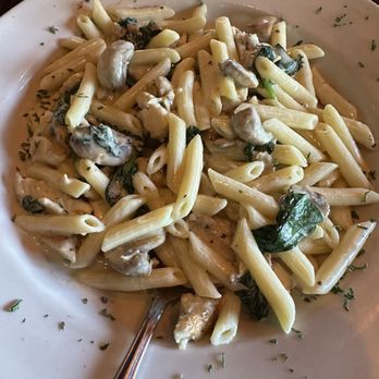 Wixom Station - Penne Florentine with chicken - Seafood Near Me - Wixom, Michigan Wixom Station - Penne Florentine with chicken - Seafood Near Me - Wixom, Michigan