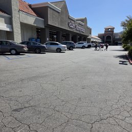 Exterior photo of Mountain Gate Plaza - Simi Valley, California Exterior photo of Mountain Gate Plaza - Simi Valley, California