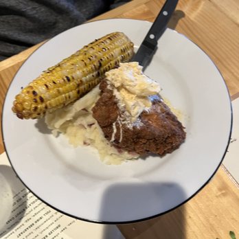 Table 20 - Fried Chicken Breast - New American Near Me - Cartersville, Georgia