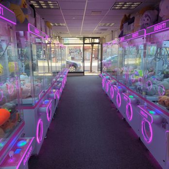 Bibbiti - One row of machines - Arcades Near Me - San Francisco, California Bibbiti - One row of machines - Arcades Near Me - San Francisco, California