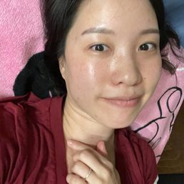 I feel super hydrated and clean after my first dermaplaning.
