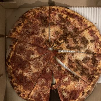 Walter's303 Pizzeria - Lowry - 16 inch pepperoni sausage thin - Pizza Near Me - Denver, Colorado Walter's303 Pizzeria - Lowry - 16 inch pepperoni sausage thin - Pizza Near Me - Denver, Colorado