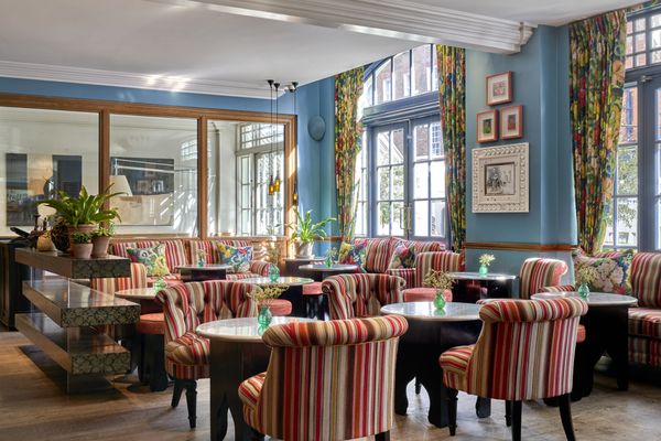 Oscar Bar & Restaurant by null