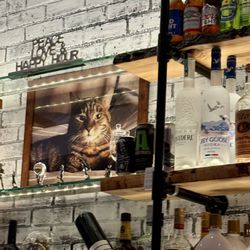 Cafe L'Amore - Bar happy hour
