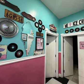 Lily's Handmade Ice Cream - Ice Cream & Frozen Yogurt Near Me - Delray Beach, Florida Lily's Handmade Ice Cream - Ice Cream & Frozen Yogurt Near Me - Delray Beach, Florida