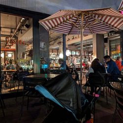 L'Osteria - Patio seating