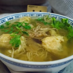 Xuan - Won ton soup