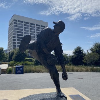 Warren Spahn Statue - Public Art Near Me - Atlanta, Georgia
